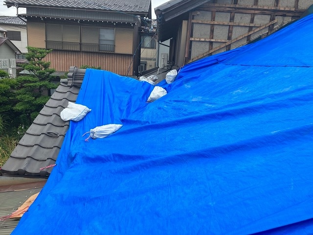 名古屋市守山区にて葺き替え工事で防水シート施工・瓦屋根は下地の耐用年数切れに注意