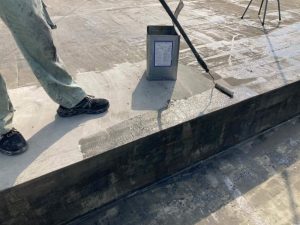プライマー塗布作業