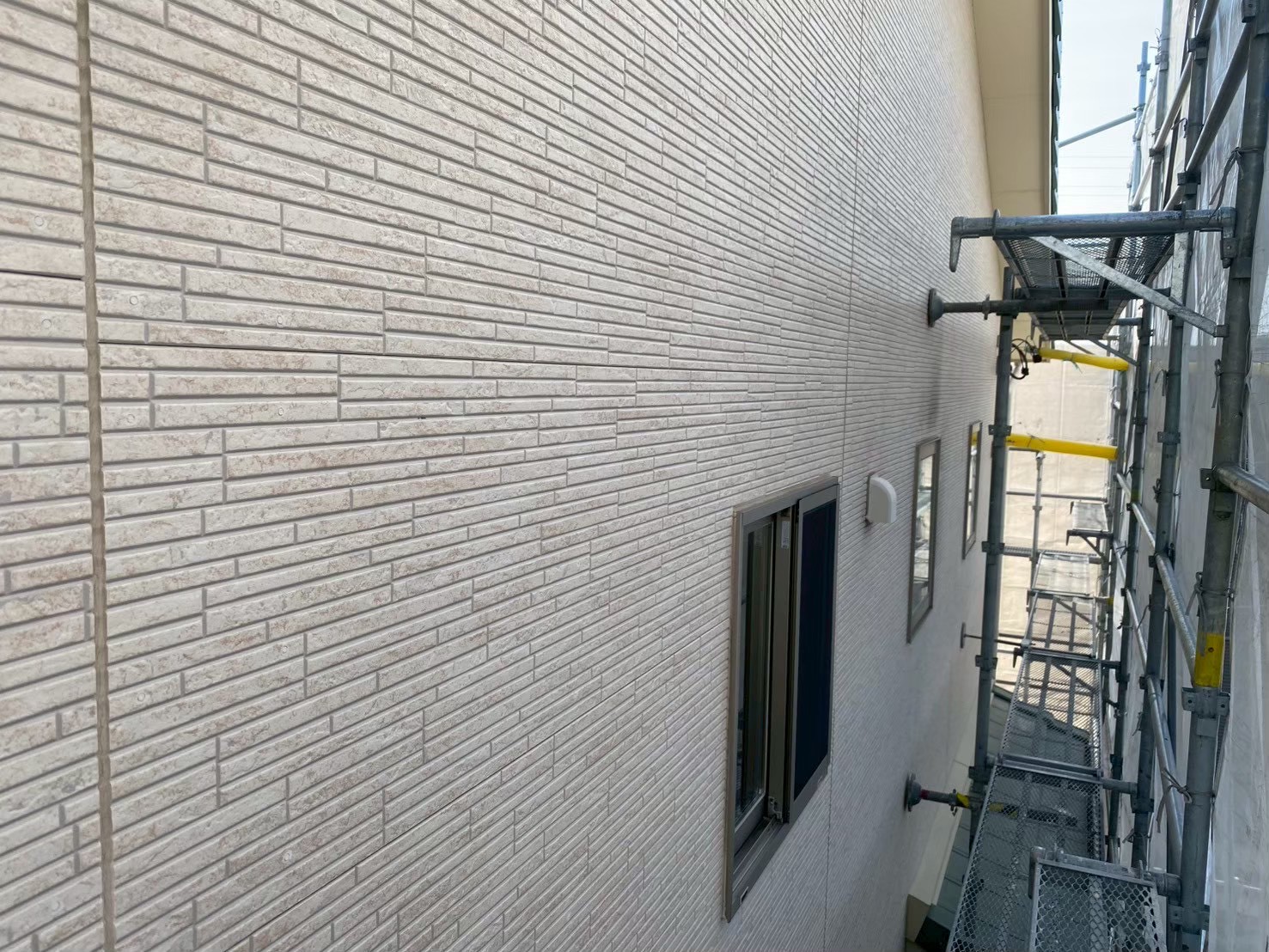 外壁の仕上げ塗装