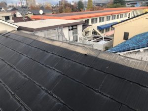 劣化した施工前の屋根面