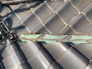 劣化した谷板金の調査